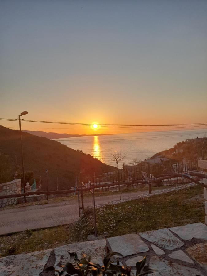 Mana Apartments Ксаміл Екстер'єр фото