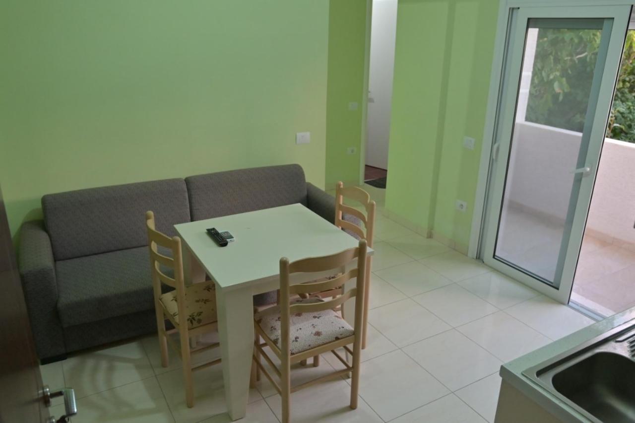 Mana Apartments Ксаміл Екстер'єр фото