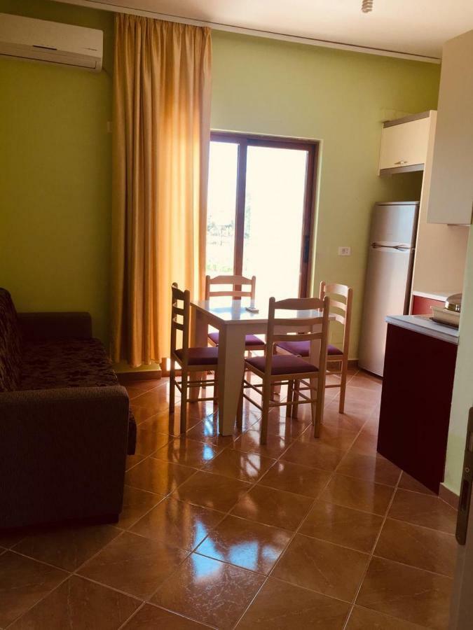 Mana Apartments Ксаміл Екстер'єр фото